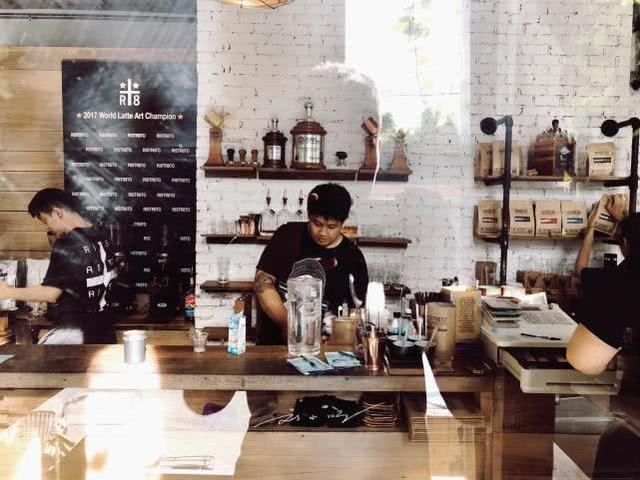 奇葩咖啡喝法_奇葩咖啡机_奇葩咖啡馆